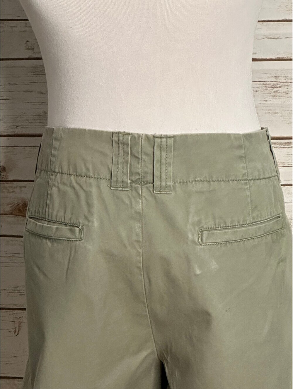 GAP Favorite Chino olive green cotton bermuda shorts Size 16 - Picture 7 of 10